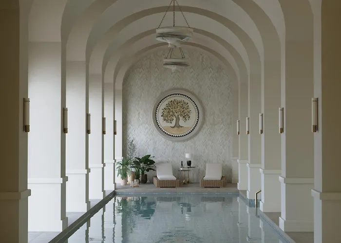 Luxury Emberlight Private Homes With Pools * ザトン